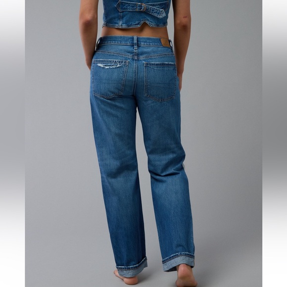 American Eagle 🦅 Ripped Low-Rise Ex-Boyfriend Jeans - Picture 2 of 11